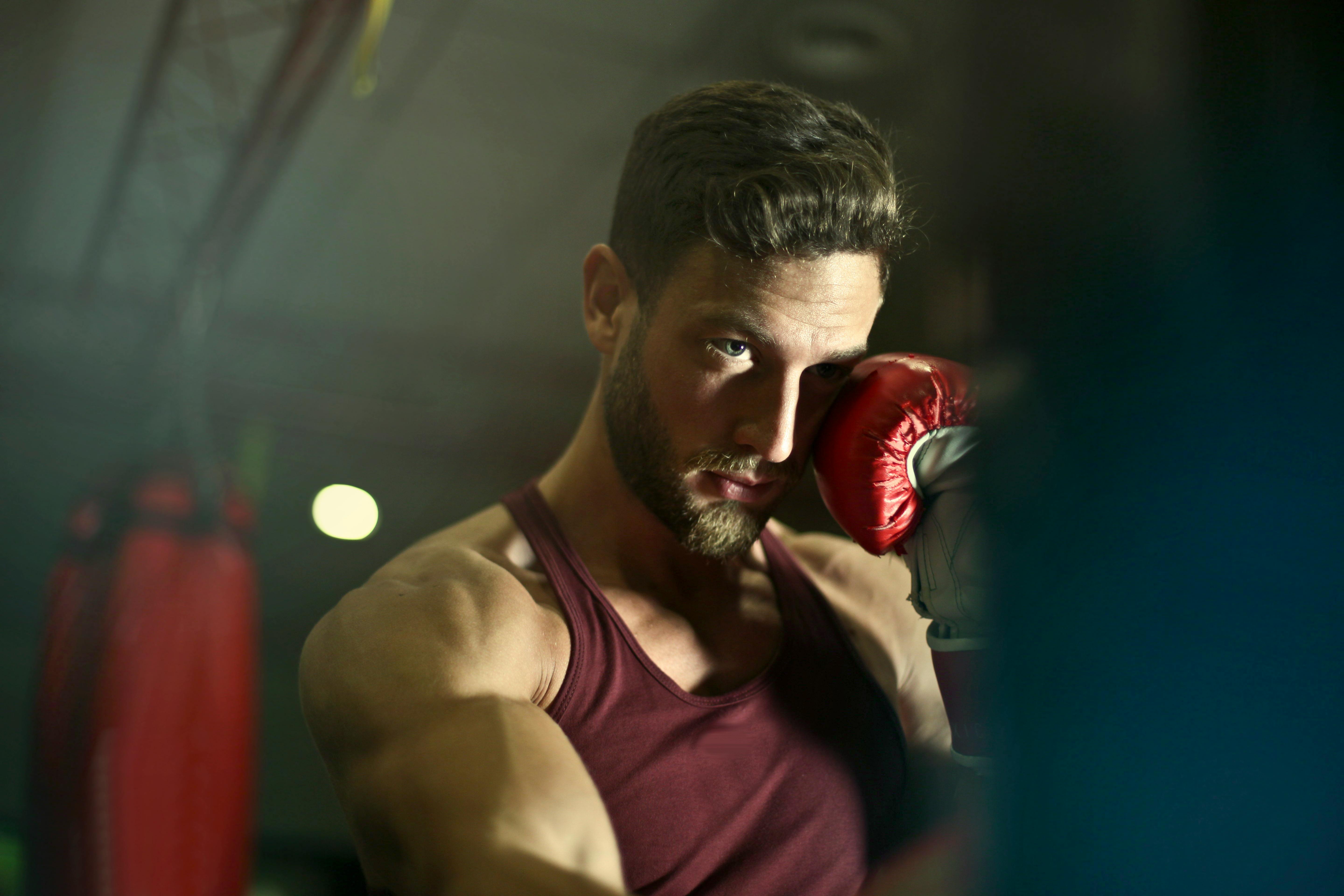 Man with boxing gloves